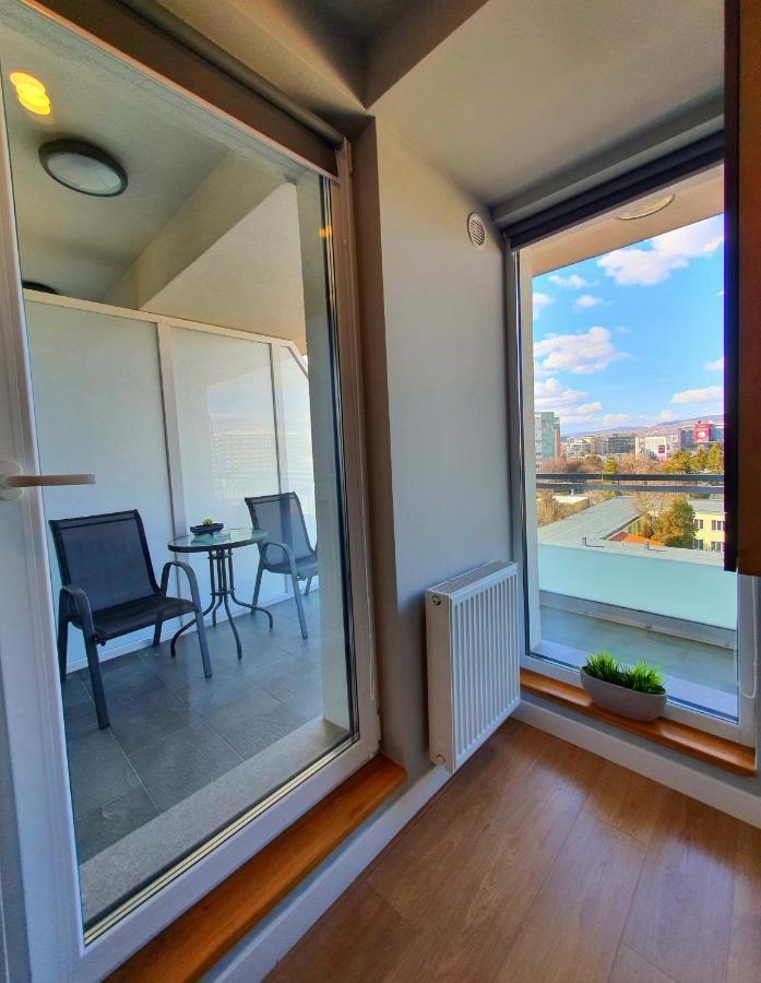 Eriss - Ozone Building Apartamento